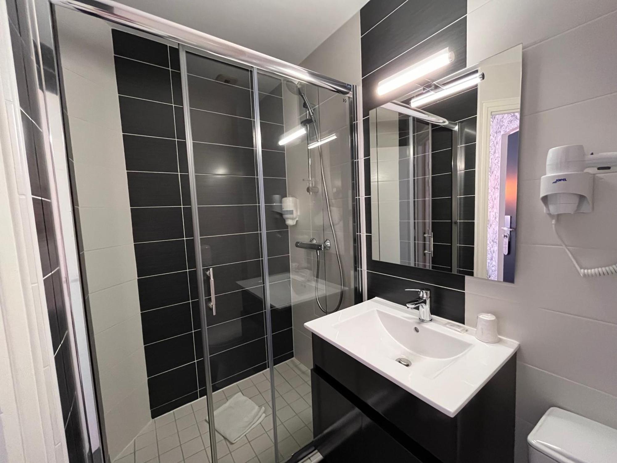 Hotel Le Keroman Lorient Dış mekan fotoğraf